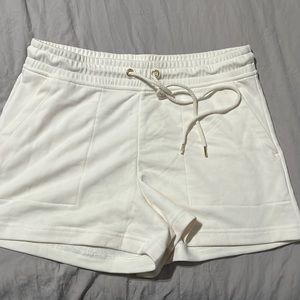Lou and grey soft shorts cream color